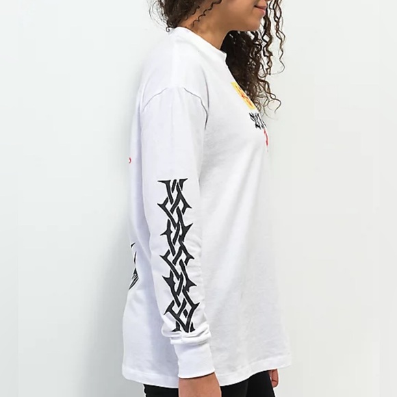 Vitriol women’s Vicky White Long Sleeve T-Shirt. Size large - Picture 4 of 9